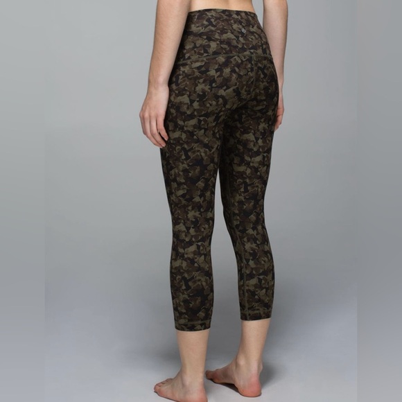 lululemon athletica Pants - Lululemon Wunder Under Crop Leggings Luon Mystic Jungle Fatigue Green Black